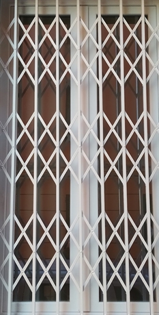 cancelletto estensibile bianco